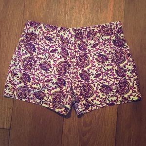 Fun LOFT linen shorts